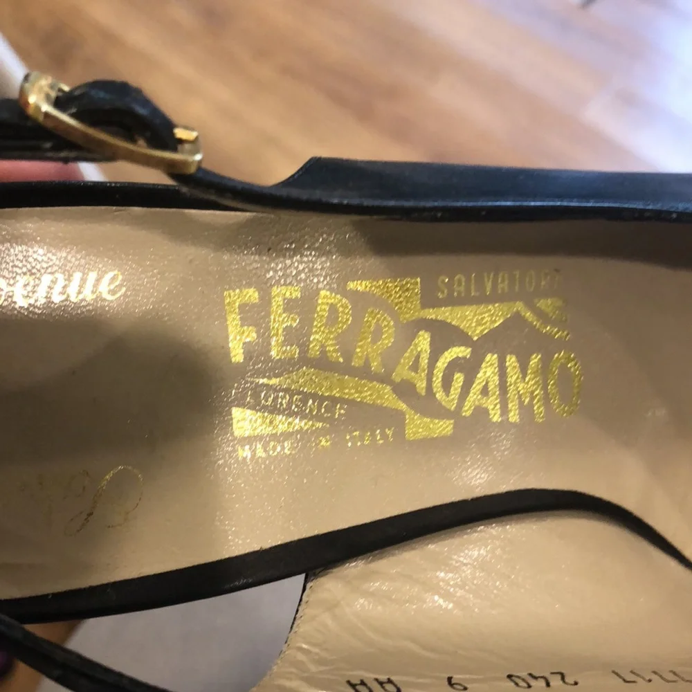 Salvatore Ferragamo Black Sling Back Shoes Saks Fifth Avenue - Picture 5 of 14